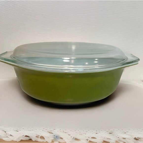 Vintage PYREX Green Oval Casserole Dish 043 2.5 QT with Clear Glass Lid 945C - Picture 1 of 14